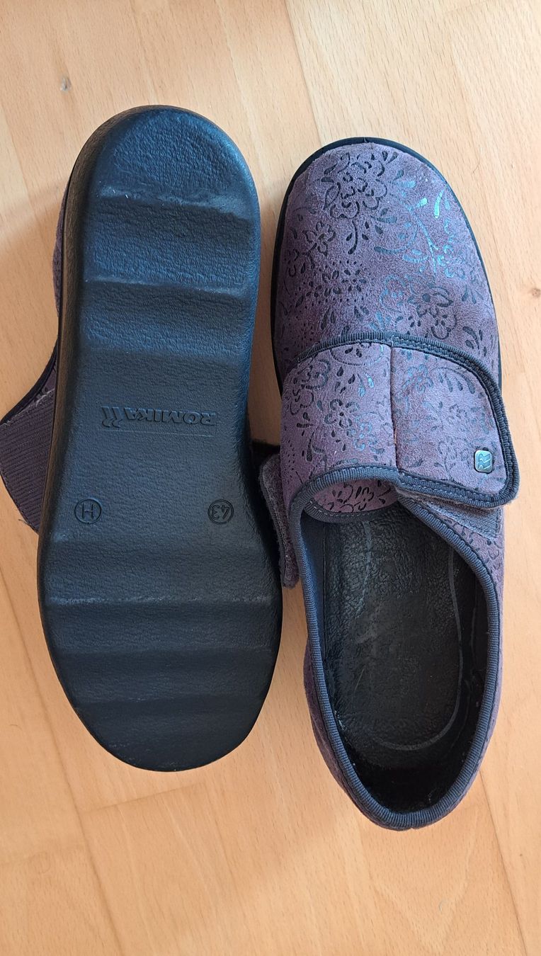 Romika Scarpe da donna: Hausschuh mit Klettverschluss ROMINKA grau – Usato da Gerlafingen venduto da Tom_24 2