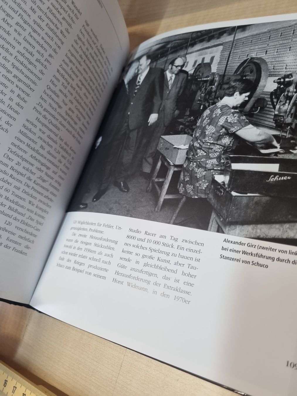 Schuco Kit di modellismo & Modellini statici: Modellbaubuch Schuco 160 s. – Usato da Männedorf venduto da Modell-Spezialisten 4