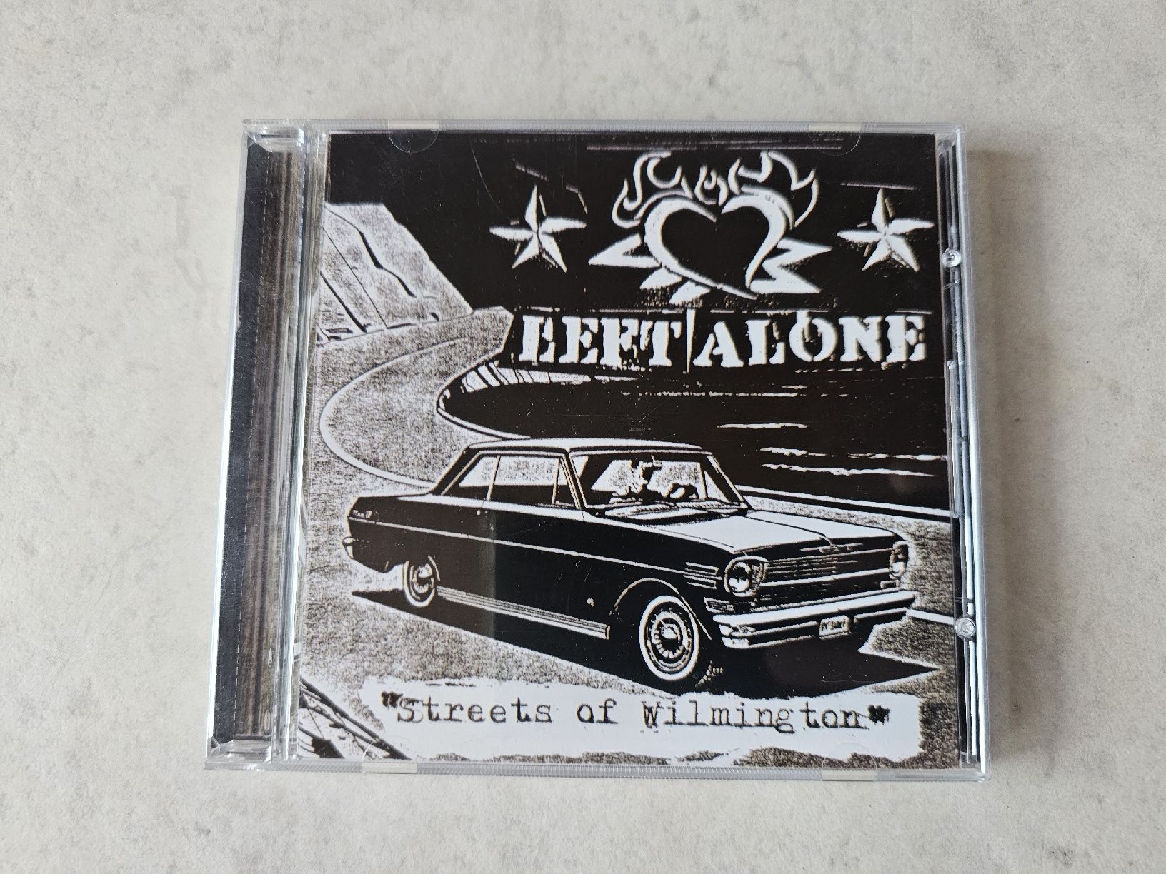CD: Left Alone  -  Streets Of Wilmington – Usato da Schneisingen venduto da backstore24