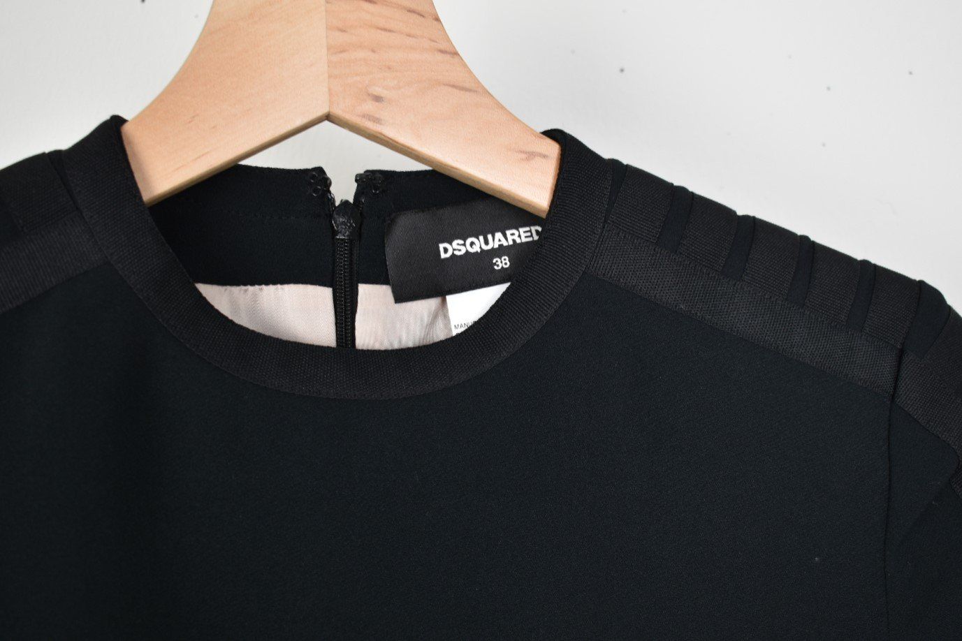 Dsquared2 Vestiti: Dsquared2 Etuikleid Gr.34, wie neu – Nuovo (secondo la descrizione) da Nürensdorf venduto da 2ND_STORY 2