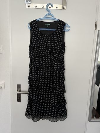 Damen Kleid schwarz mit Punkten mehrlagig guter Zustand