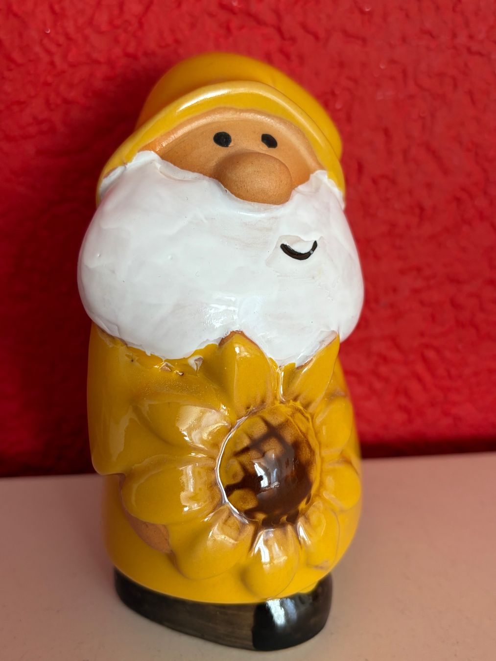 Statuette: Goldiger Gartenzwerg mit Sonnenblume - Keramik – Nuovo e nell'imballaggio originale da Zäziwil venduto da meri79. 3