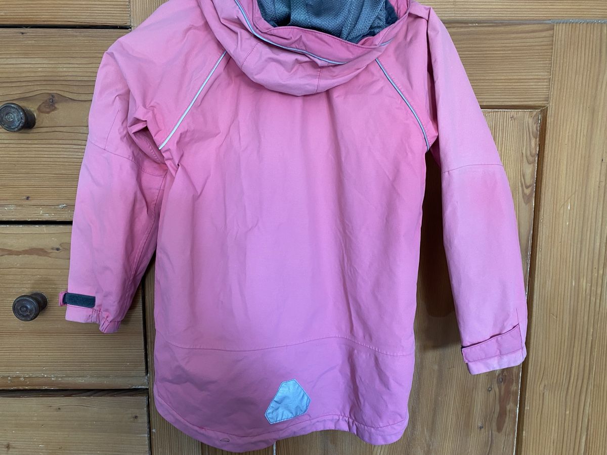 H&M Giacche & Cappotti: Pinke Mädchen Regenjacke Grösse 128 – Usato da Volketswil venduto da Stutzmeili 1