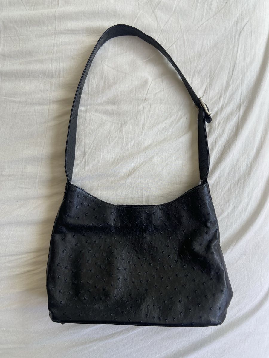 Taschen für Damen: schwarze Lederhandasche – Gebraucht aus Niederrohrdorf von Lou_9hq6