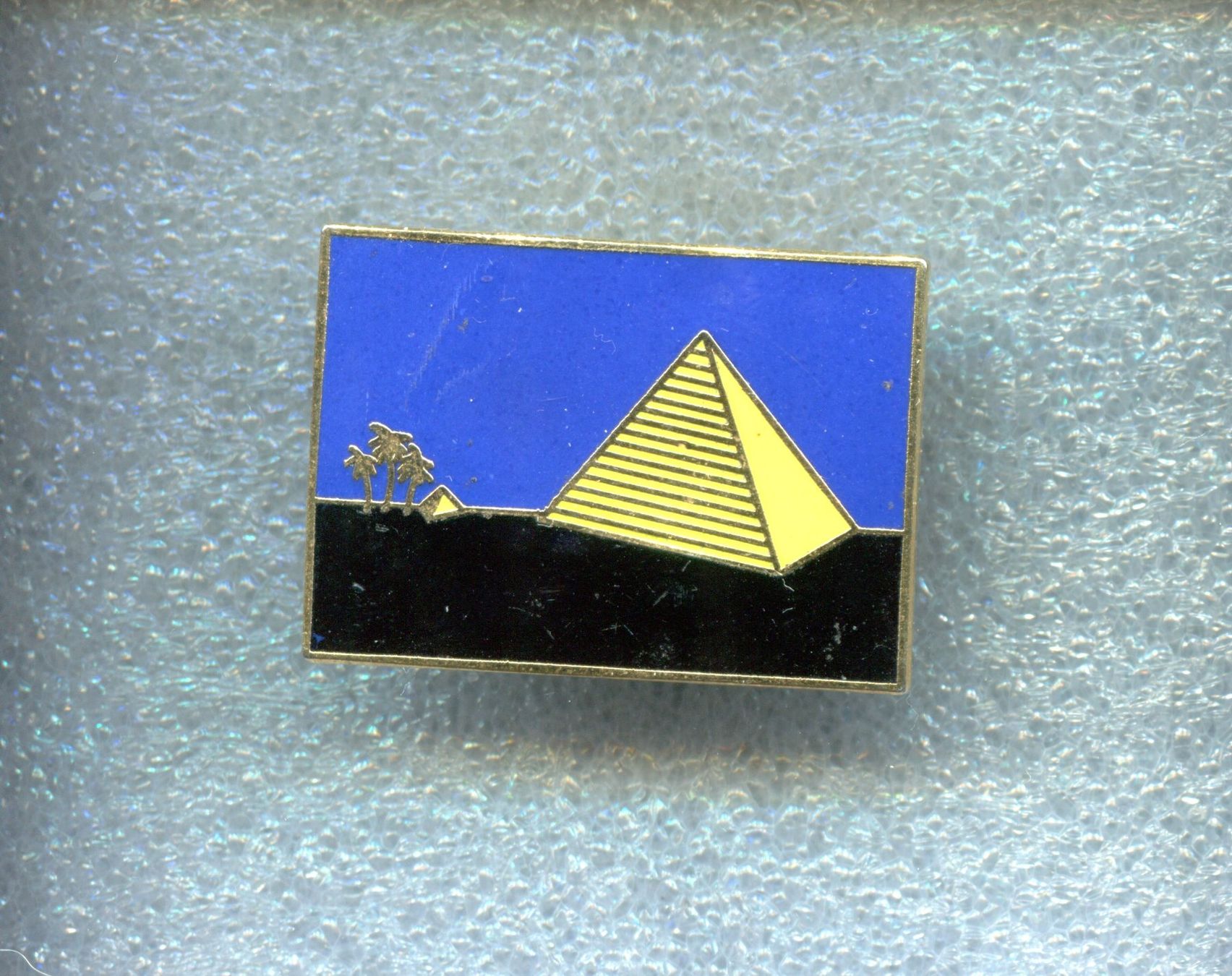 Camel Placchette & Badge: CAMEL – Usato da Winterthur venduto da Sammleroase