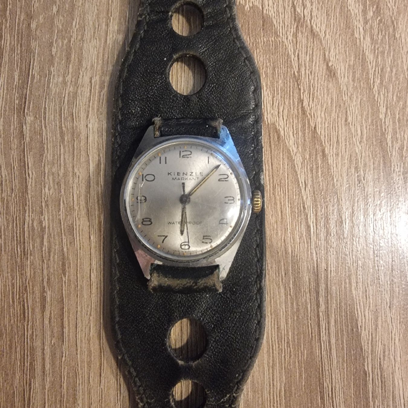 Kienzle Montres: Montre Bracelet Kienzle Markant – D'occasion à Chessel par Helder77 1