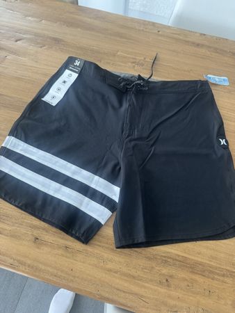 Brandneue Hurley Badehose, Gr.34, perfekt für den Sommer ☀️