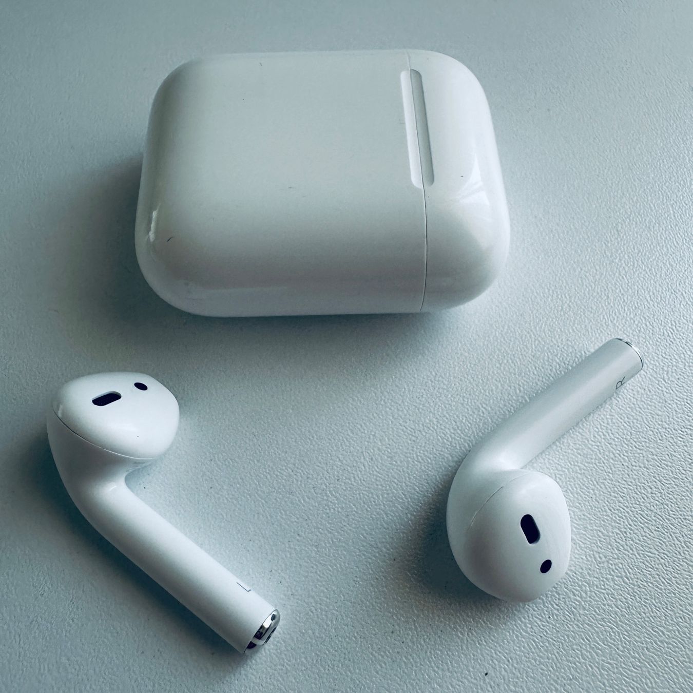 Apple Cuffie: Original Apple AirPods 2 Kopfhörer Wireless Lightning Kabel – Usato da Basel venduto da MY.AIRPODS.SHOP 8
