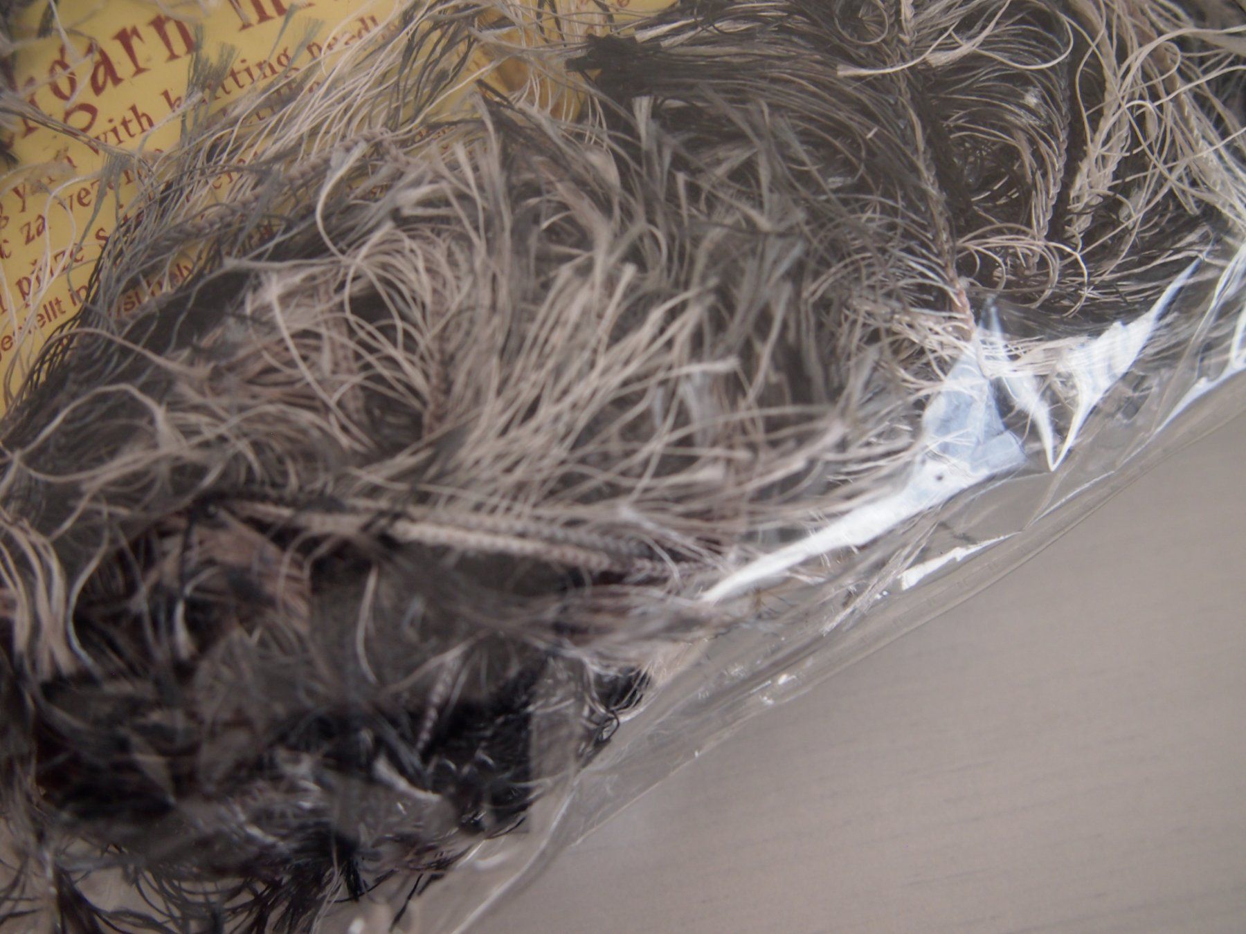 Wolle: Effektstrickgarn 3 x 50 g - schwarz/weiß – Neu und originalverpackt aus Aarburg von i_c6r8 3