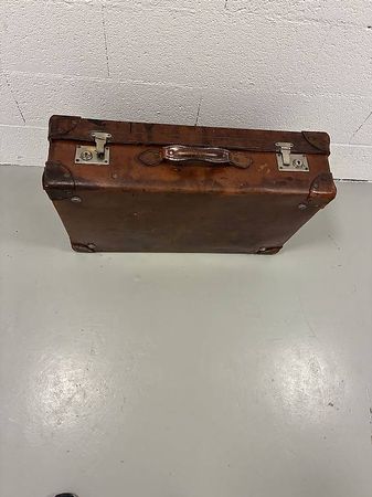 Valise cuir vintage 