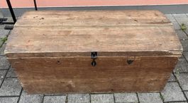 Holztruhe  alt für Dekoration usw.