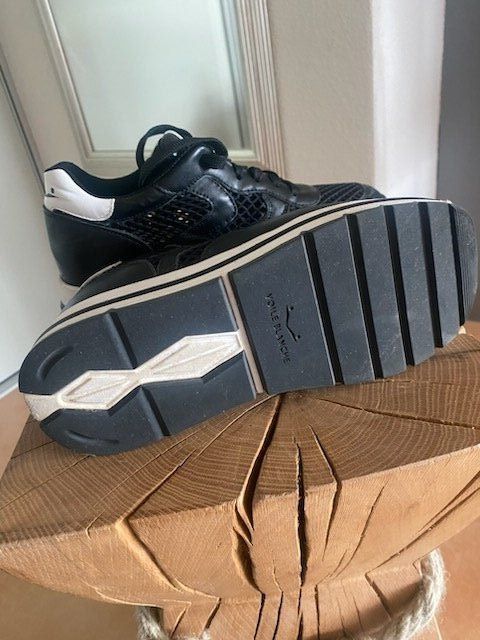 Scarpe da donna: Sneakers Voile Blanche Schwarze – Usato da Nuerensdorf venduto da ghi_b7xs 3