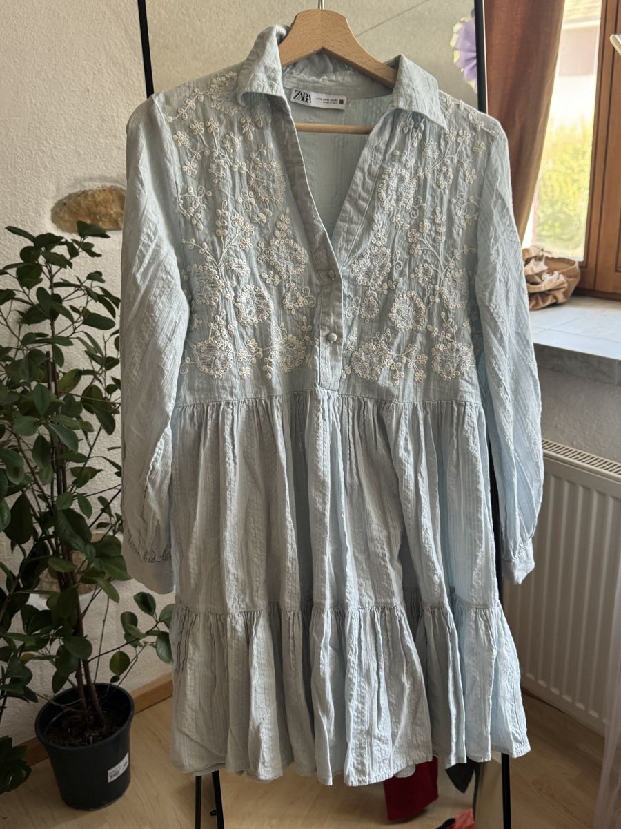 Zara Robes: Zara Kleid hellblau – D'occasion à Pratteln par plk_px2d 1
