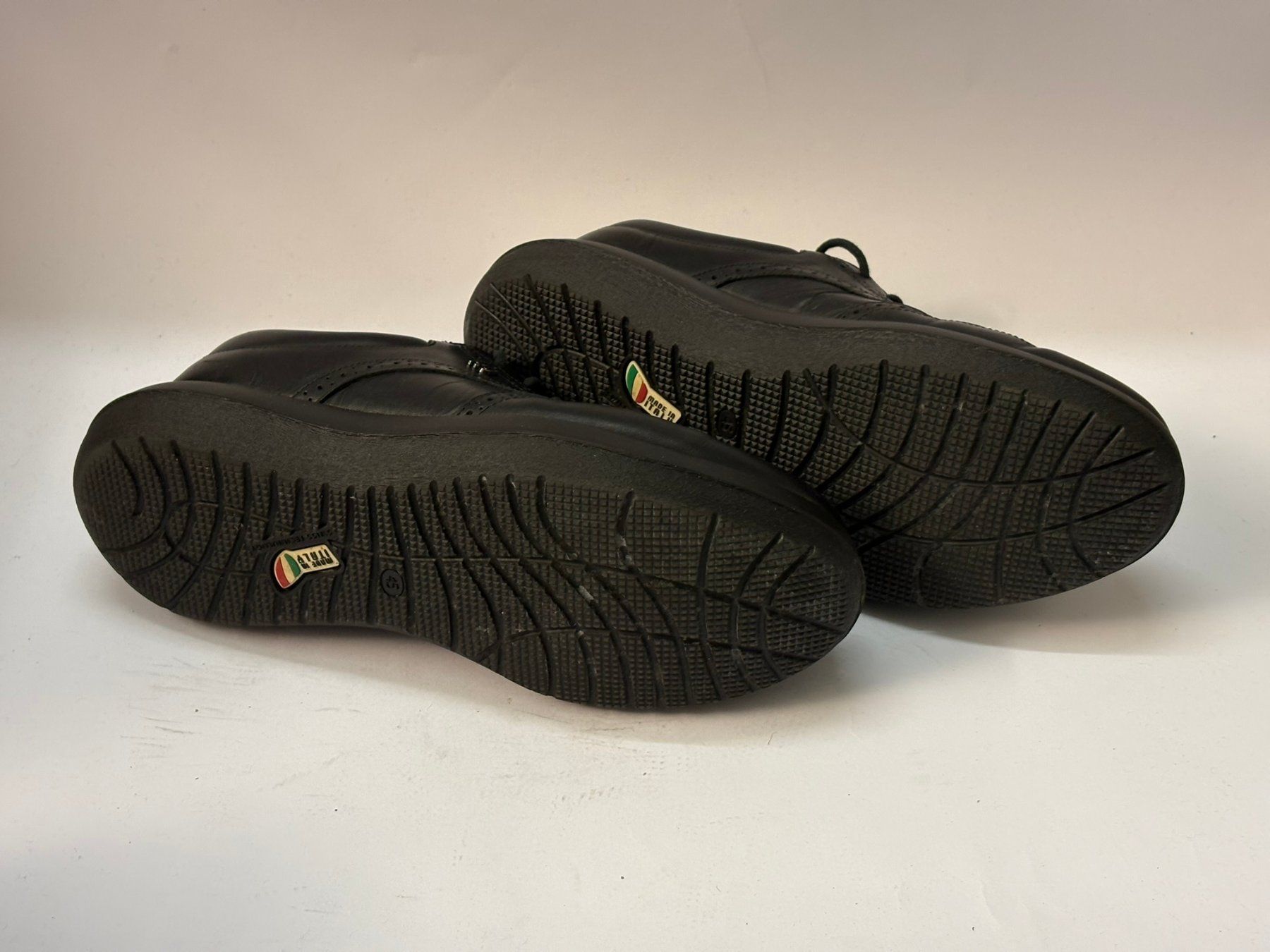Kybun Herrenschuhe: kybun Chiasso Black Men 45 Testschuh statt 320.- – Gebraucht aus Thun von upswingGmbH 2