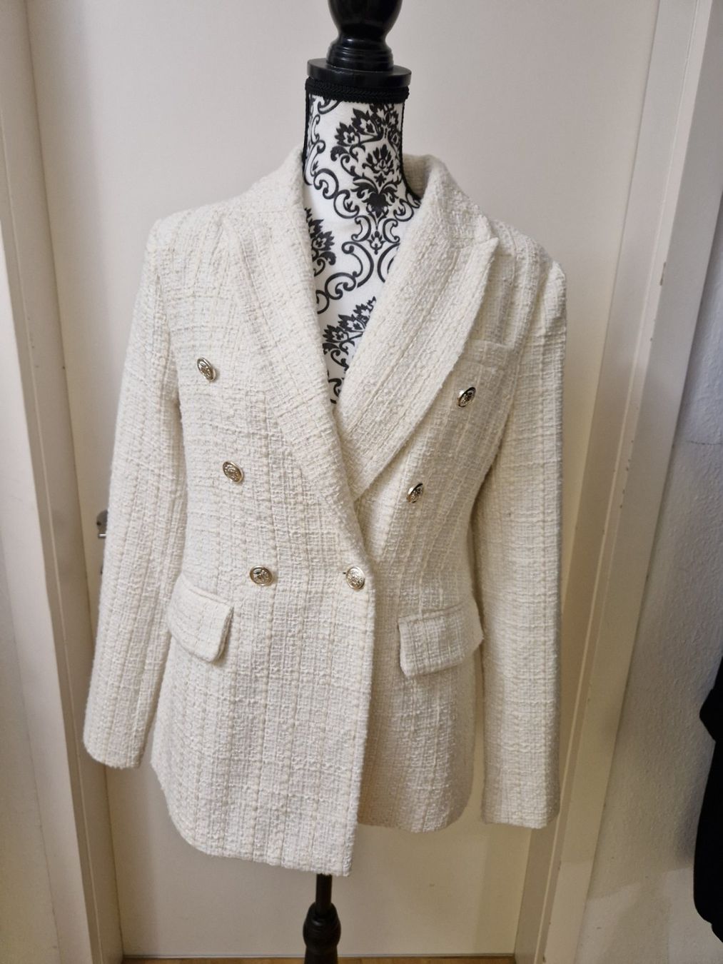 Zebra Jacken: Schicker Tweed Blazer, creme, Gr. L, silberne knöpfe – Neu und originalverpackt aus Glattbrugg von mas_75t2