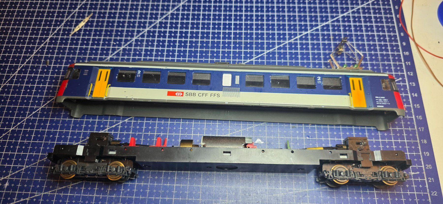 Lima Modelleisenbahnen: Lima RBe4/4 1452 HO/DC ersazteile – Gebraucht aus Hochfelden von Danizh0