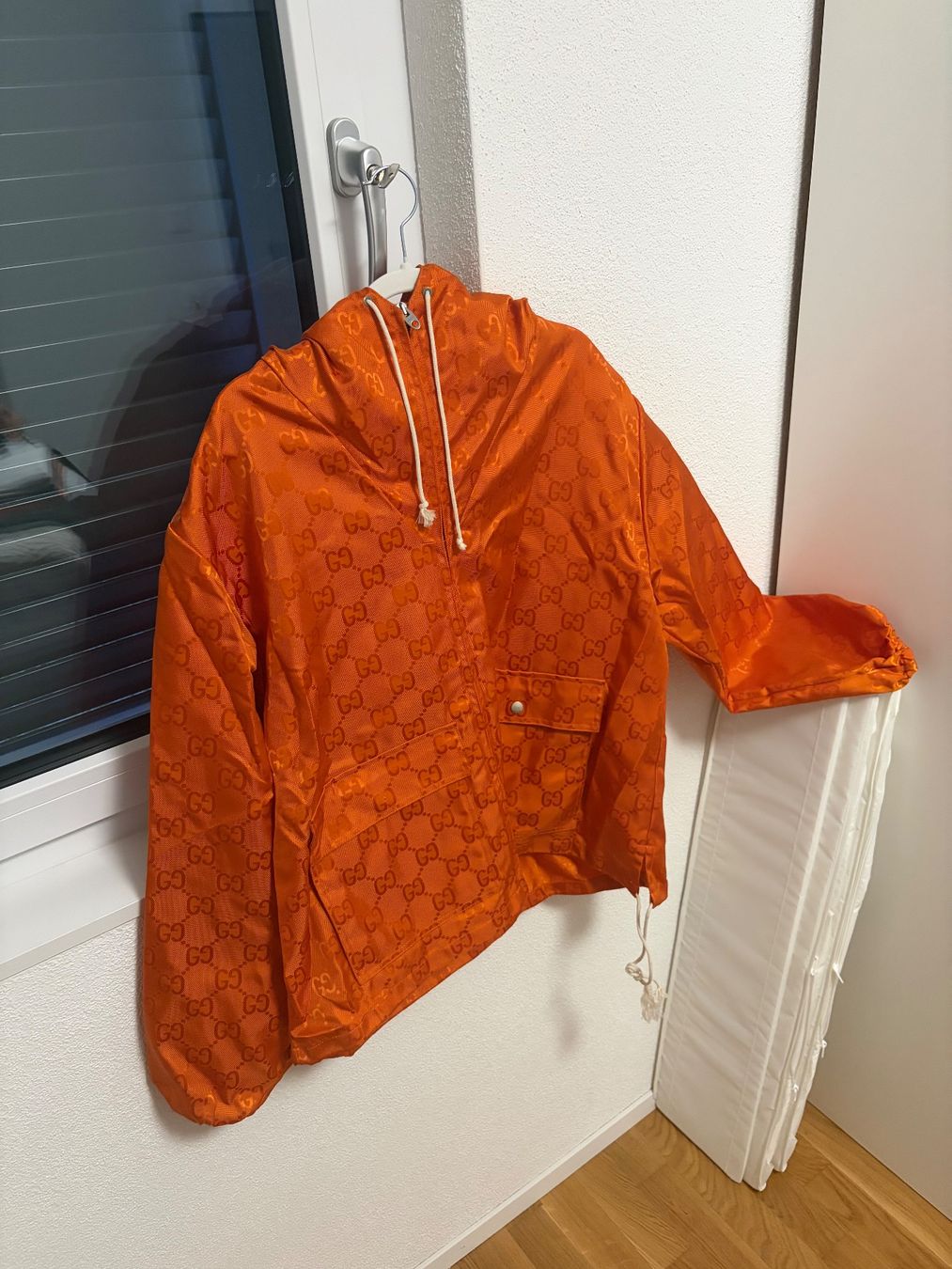 Gucci Vestes: Gucci Jacke – D'occasion à Othmarsingen par inf_bg7j