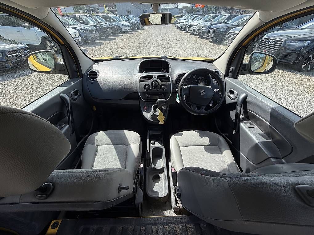 Automobili: Renault kangoo 1.6 Liter Automat  – Usato da Winterthur venduto da Sinoregi 4