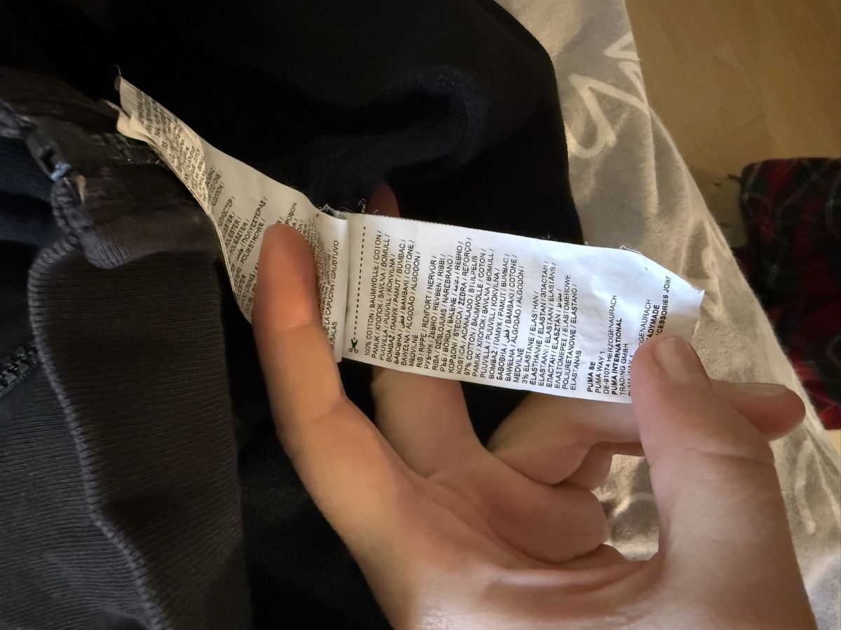 Puma Maglioni & Felpe: Giacca Puma nera con cappuccio, taglia XL – Usato da Monteggio venduto da alyssak327 6