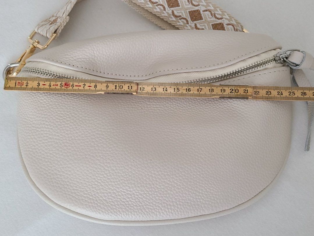 Sacs femmes: Bauchtasche aus Leder – D'occasion à Basel par Luzora 5