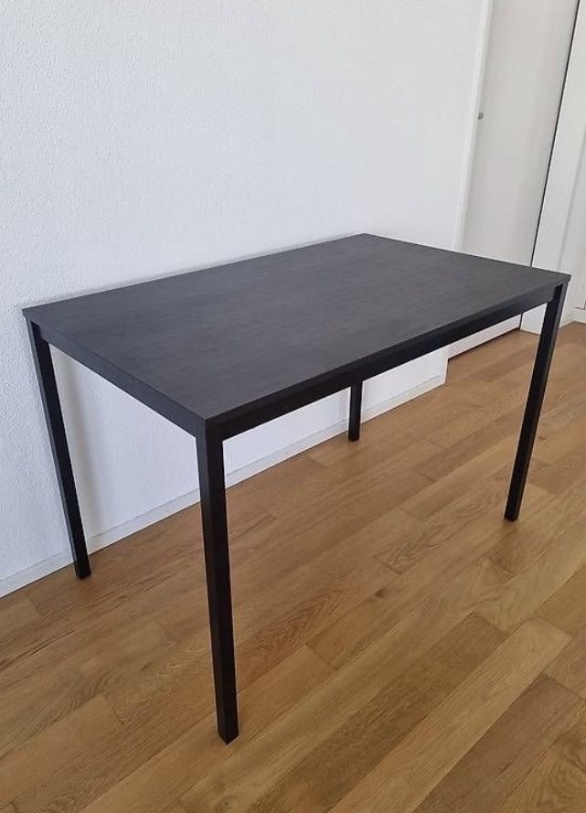 Tavoli: schwarzer Tisch IKEA – Nuovo (secondo la descrizione) da Basel venduto da edy_78pd