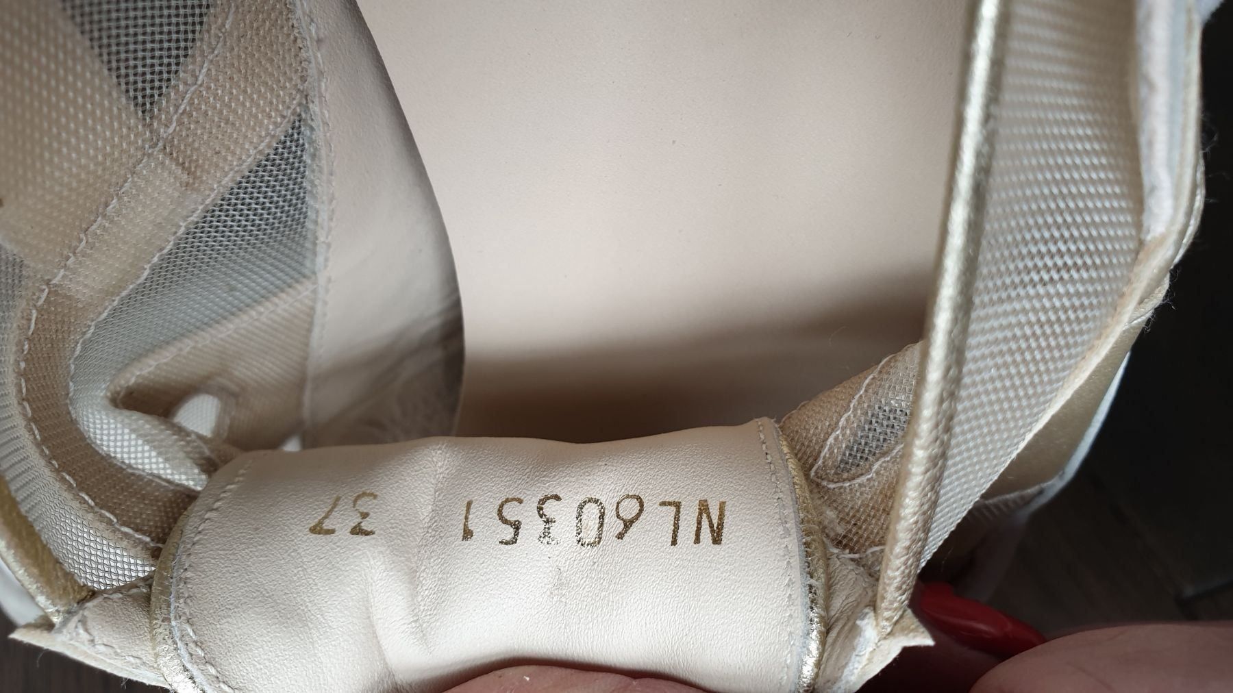 Stuart Weitzman Scarpe da donna: STUART WEITZMAN LOAFERS GOLD /NP 430.- – Nuovo (secondo la descrizione) da Eschenbach SG venduto da Lady020 9
