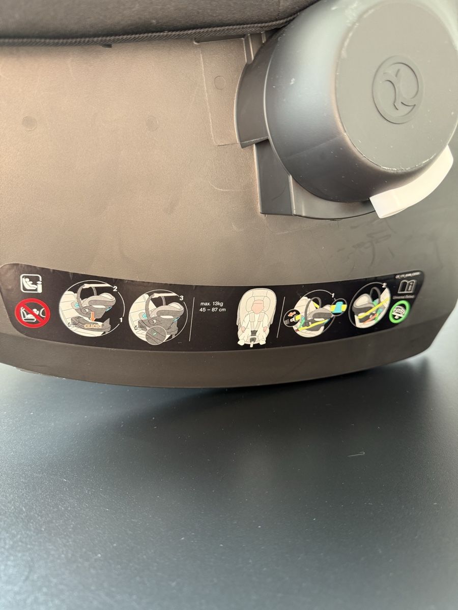 Cybex Sièges auto: Siège auto Cybex Aton B2 i-Size + Base One – D'occasion à Genève par midionze 5