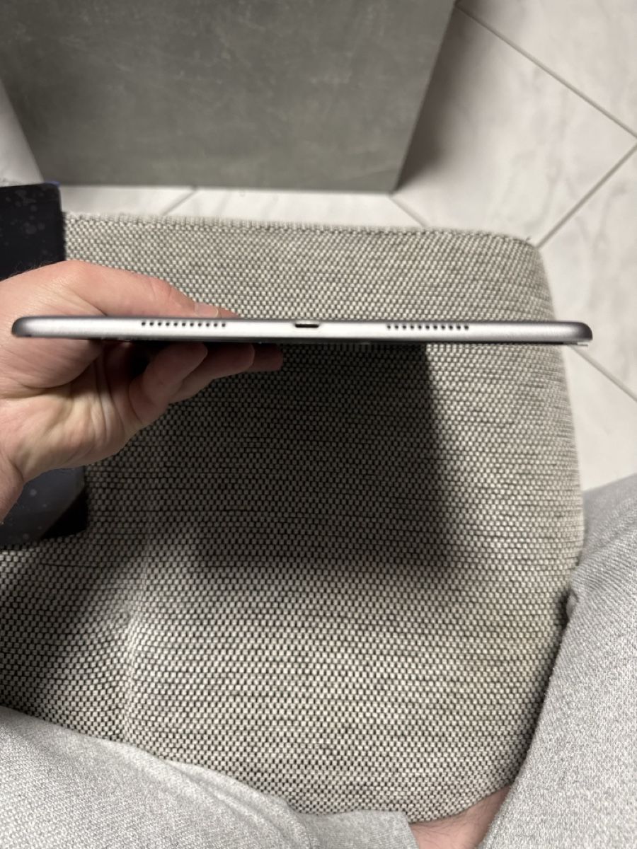 Tablettes PC: iPad A1701 – Défectueux à Payerne par Kikas 3