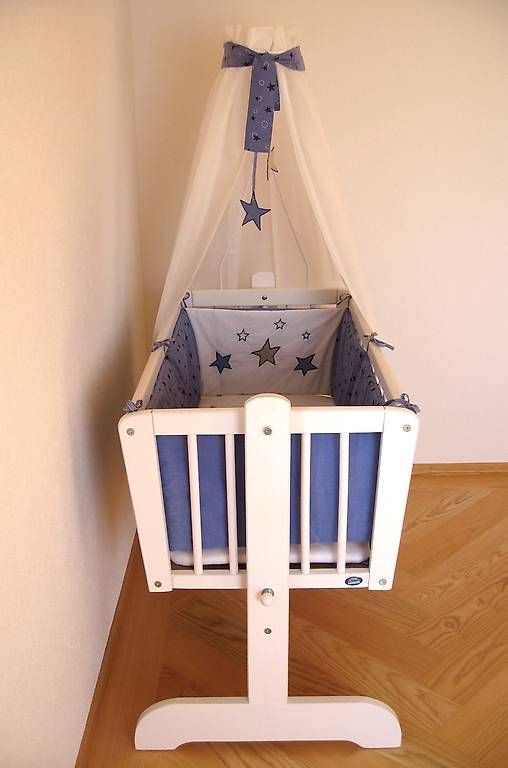 Alvi Berceaux: Babywiege, Stubenwagen, Stubenwiege – D'occasion à Bütschwil par seimenneimen