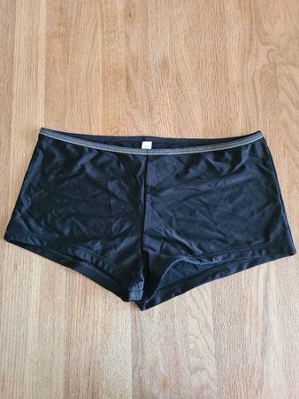 Schwarze Esprit Badeshorts Gr. 42 