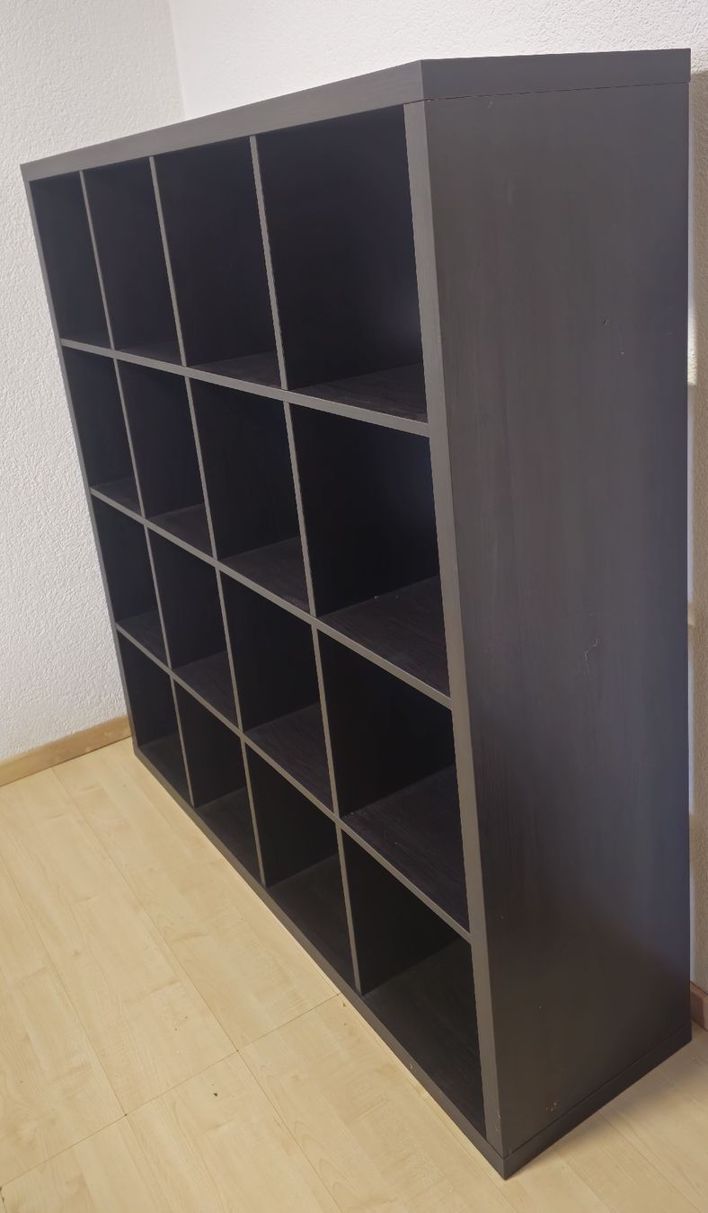 Scaffali: 2 Kallax Regale 4x4 schwarz – Usato da Staffelbach venduto da Ddado01 1