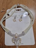 Elegantes Perlen Schmuckset, Halskette, Ohrringe, Ring. Neu!