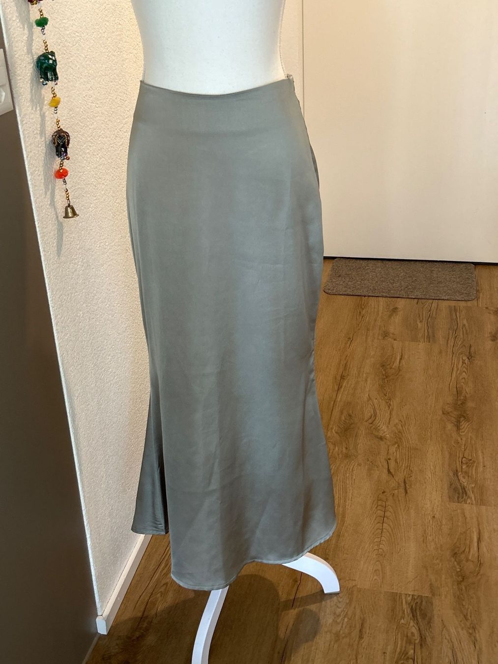 Gonne: Rock lang mint von Missguided Gr. 36 – Usato da Brunnen venduto da Nala2929 2