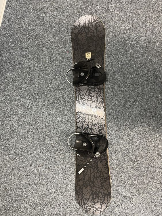 Snowboard Nitro Board: Nitro Snowboard mit Bindung – Usato da Flüelen venduto da Heidi035 1