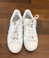 Adidas Superstar Gr. 38 2/3, weiss mit blassgrünem Wildleder
