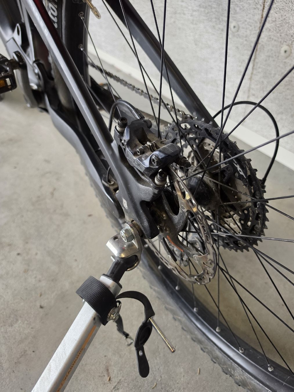 Thömus Biciclette: Thömus Lightrider E2 Pro mit Thule Cross 2 Plätzer – Usato da Kilchberg ZH venduto da jeli8802 8