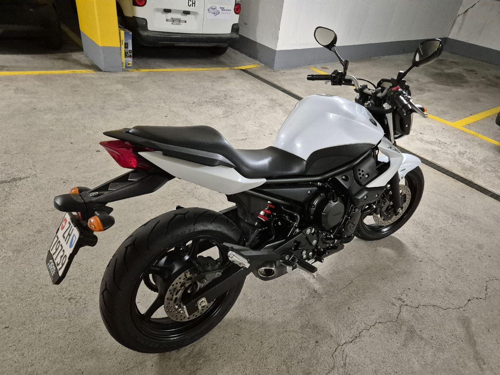 Yamaha Route: Yamaha XJ6NA ABS  35kW – D'occasion à Forch par benwyd 2