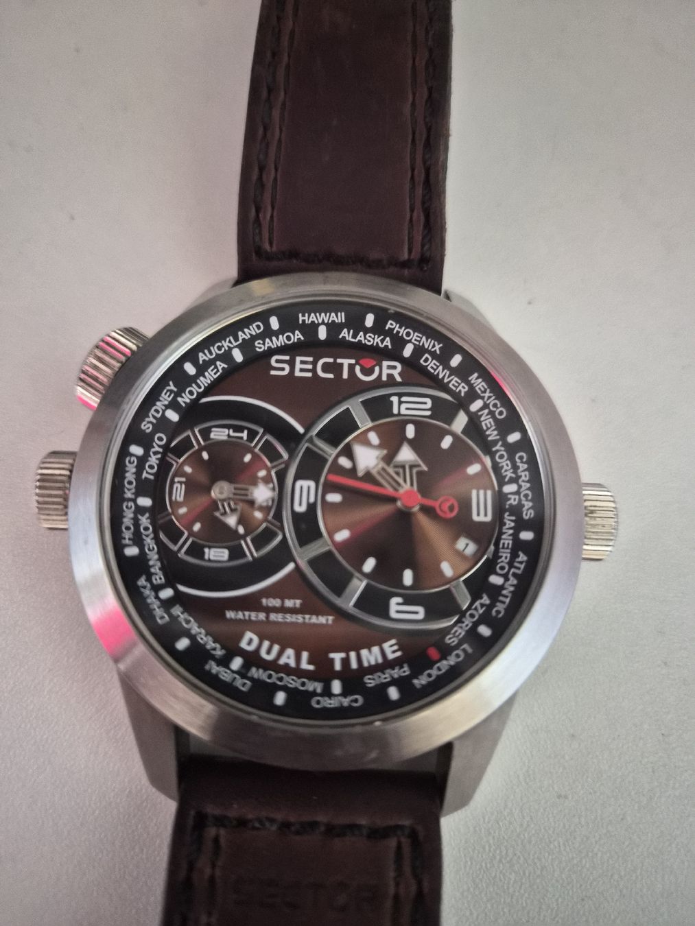 Sector Montres: sector dual time oversize – D'occasion à Font par Stef75 1