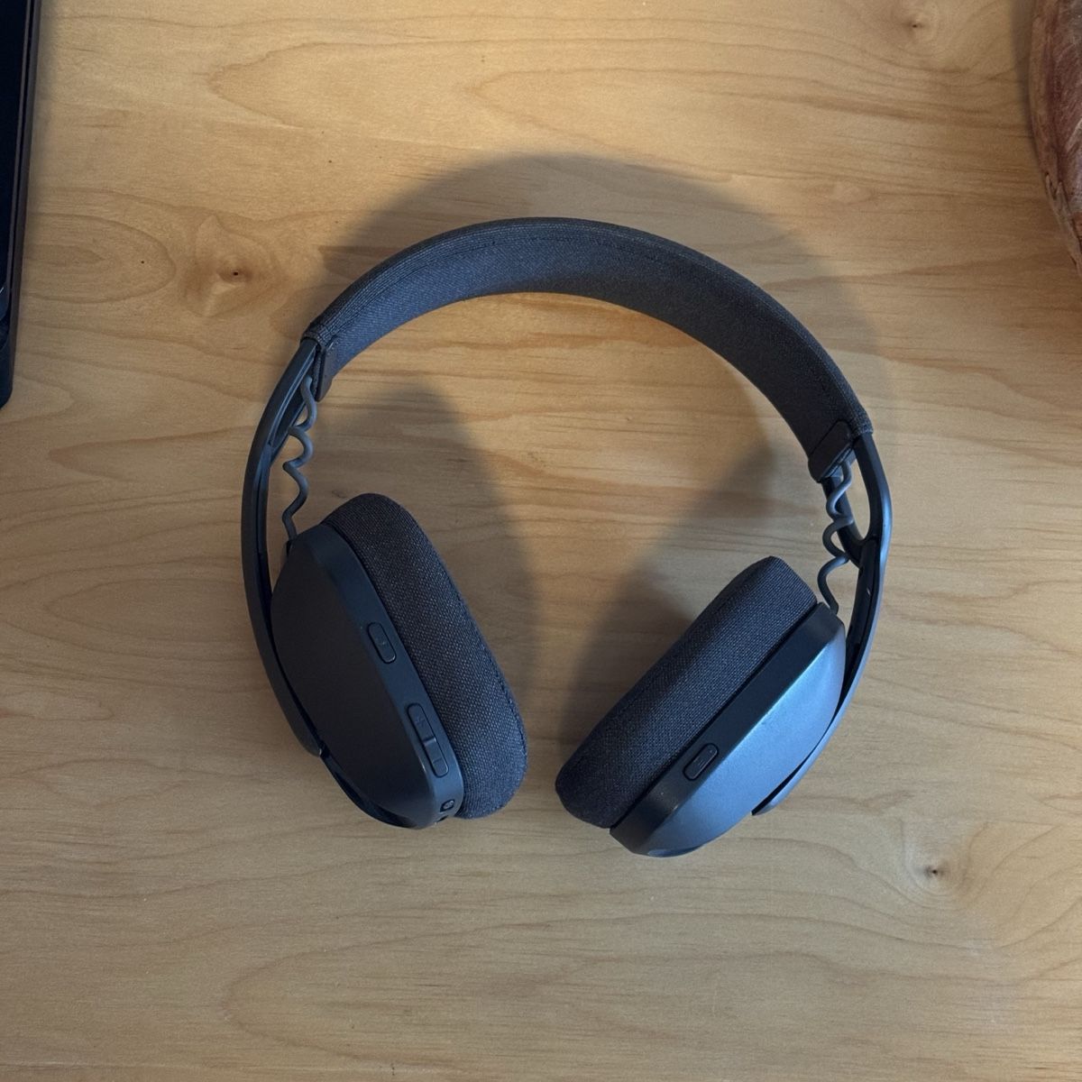 Logitech Cuffie: Logitech Zone Vibe 125 Wireless Headset  – Nuovo (secondo la descrizione) da Rümlang venduto da vla_9g7d 4