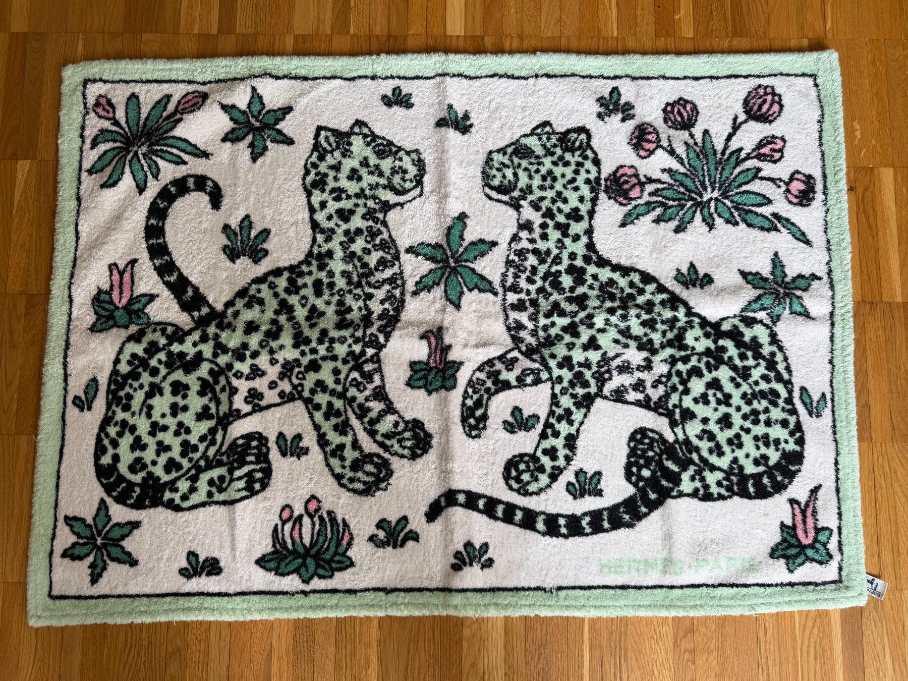Hermès Badetücher: Tapis / Serviette de Plage HERMÈS – Gebraucht aus Basel von BradPeeters