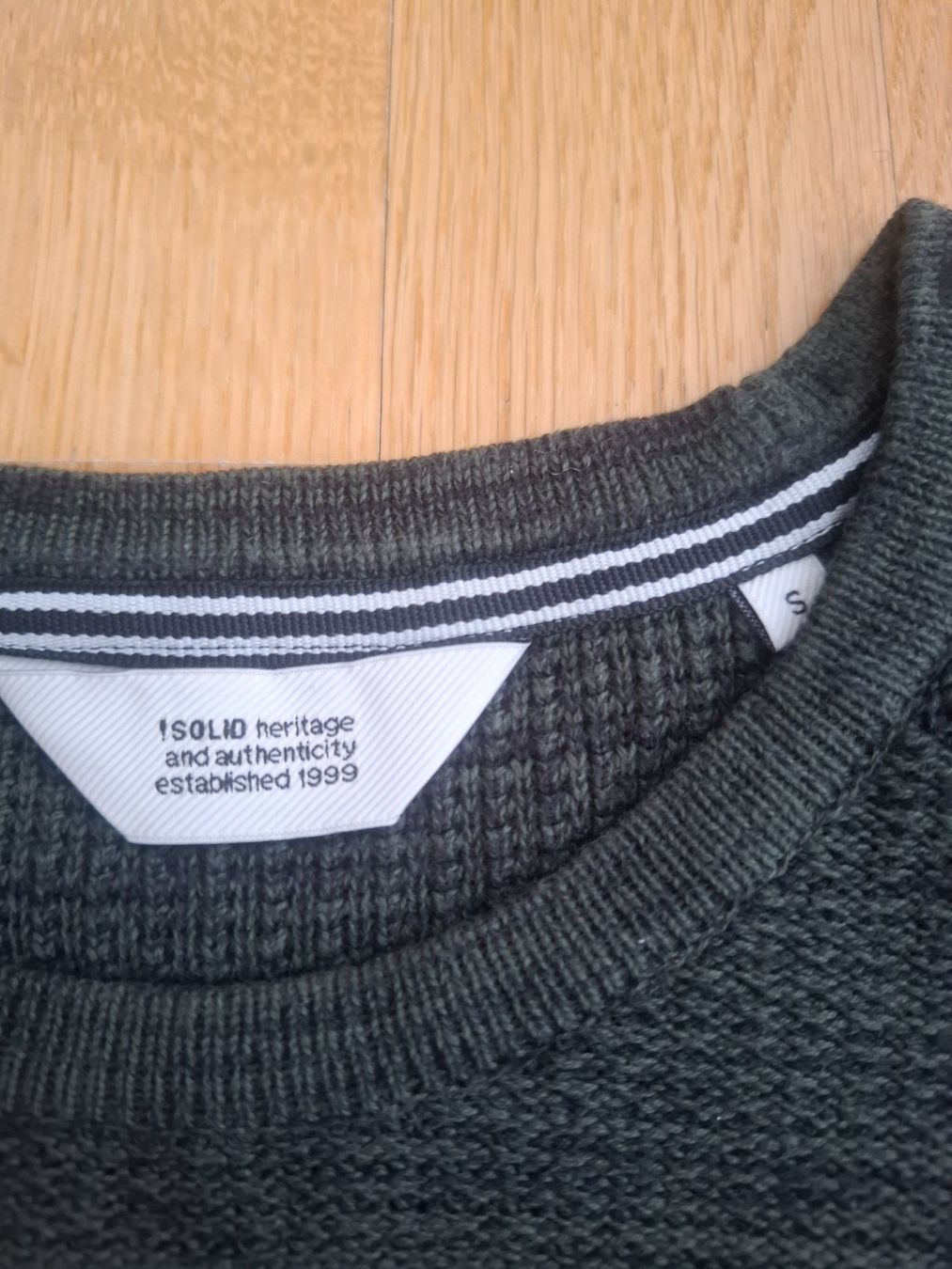 Pullover & Sweatshirts: Isolio Herren Pullover in Dunkelgrün grau, Grösse S - Herbst – Gebraucht aus Romanshorn von lichtmond2022 2