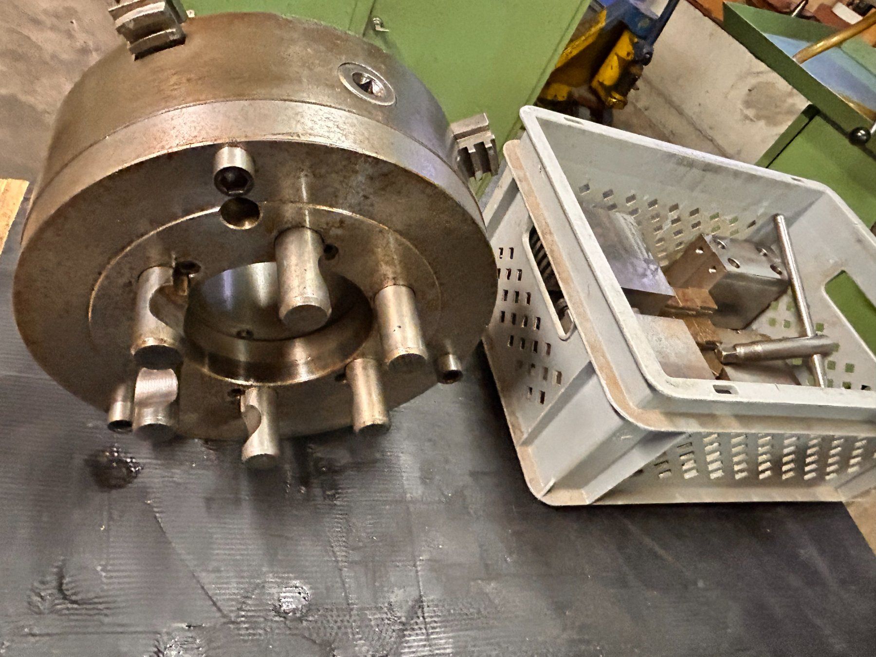 Tutti gli attrezzi: 4 Backen Drehbankfutter D 250 – Usato da Münchenstein venduto da fransch 3