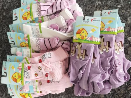 34 Stück Babystrumpfhosen Gr.0 (17-18)