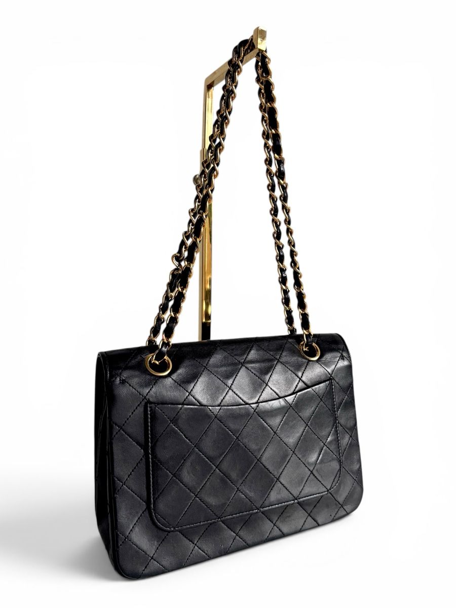 Chanel Borse da donna: CHANEL Lambskin Quilted Small Single Flap Tasche – Usato da Kriens venduto da hannaandkiko 5