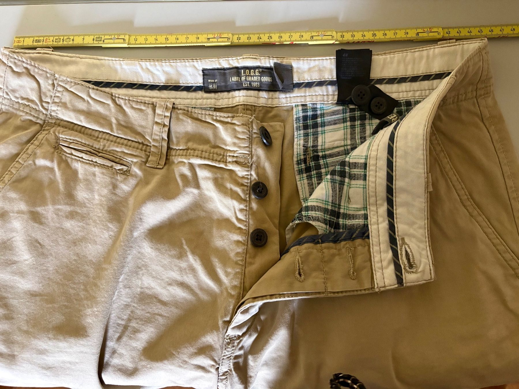 H&M Pantalons: SHORT BERMUDA LOGG - 34 - – Neuf (Voir description) à Morges par Bubblecut 1