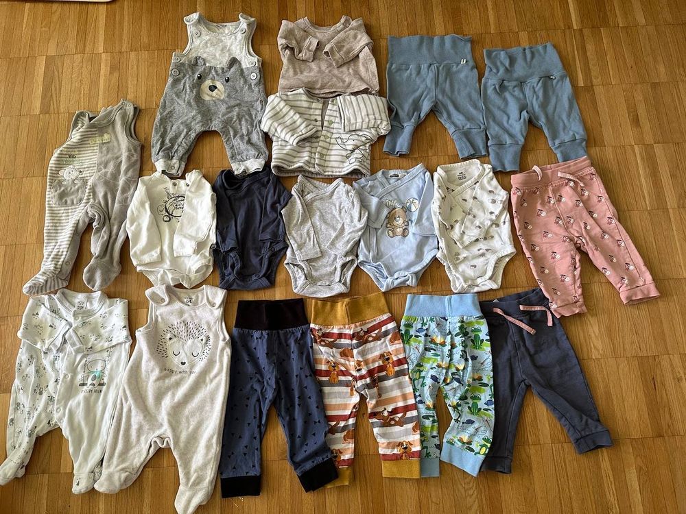 Ensembles coordonnés: Grosses Kleiderpaket Baby Grösse Junge 50/56 – D'occasion à Basel par kru_v8nz 2