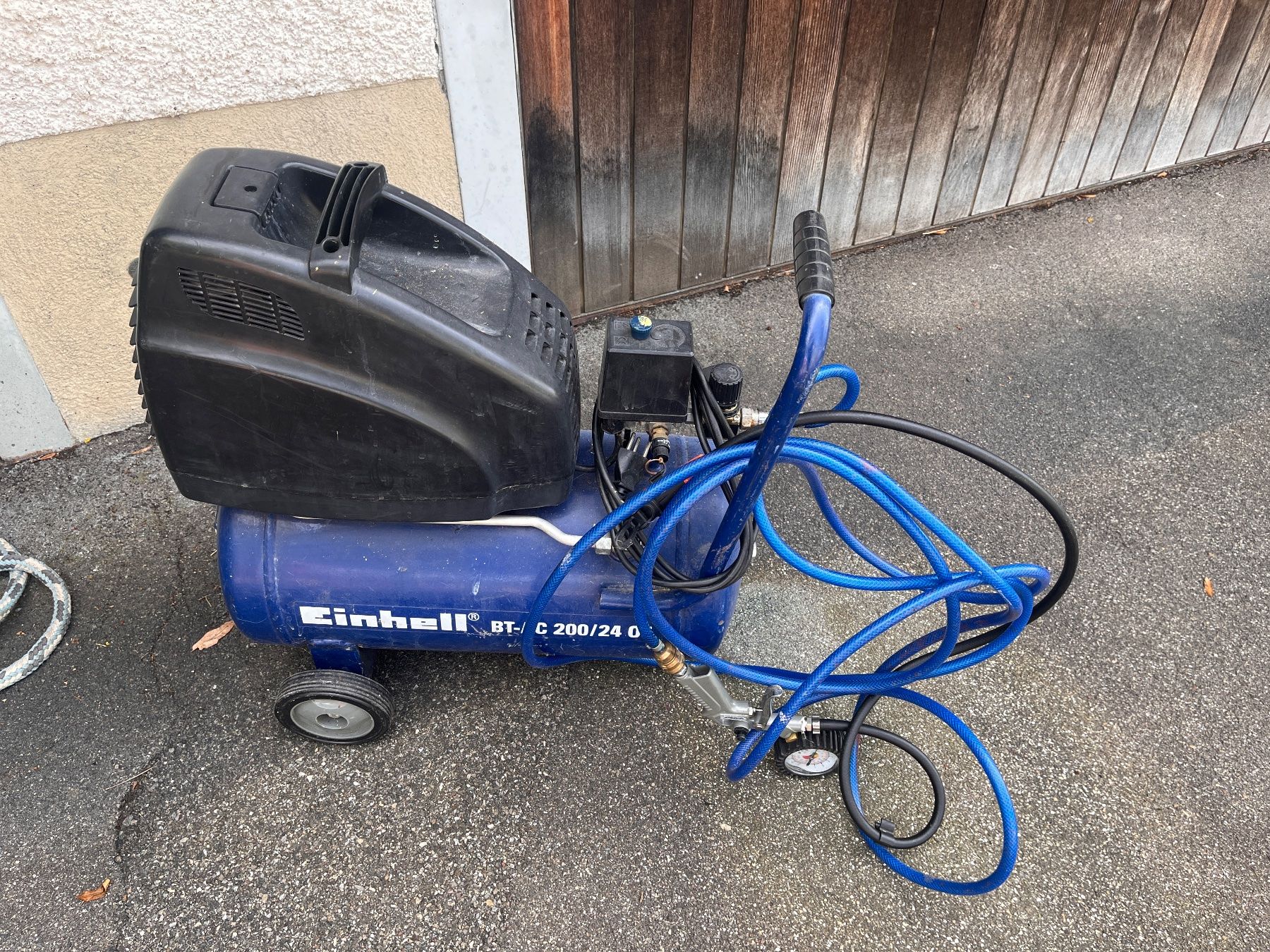Einhell Kompressoren: Eninhell Airkompressor – Gebraucht aus Niederuzwil von esmeraldo2