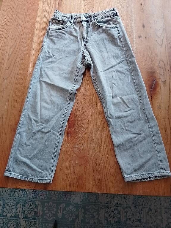 Hosen: Jeans Junge (Grösse 134) – Gebraucht aus Zürich von Schneemaah