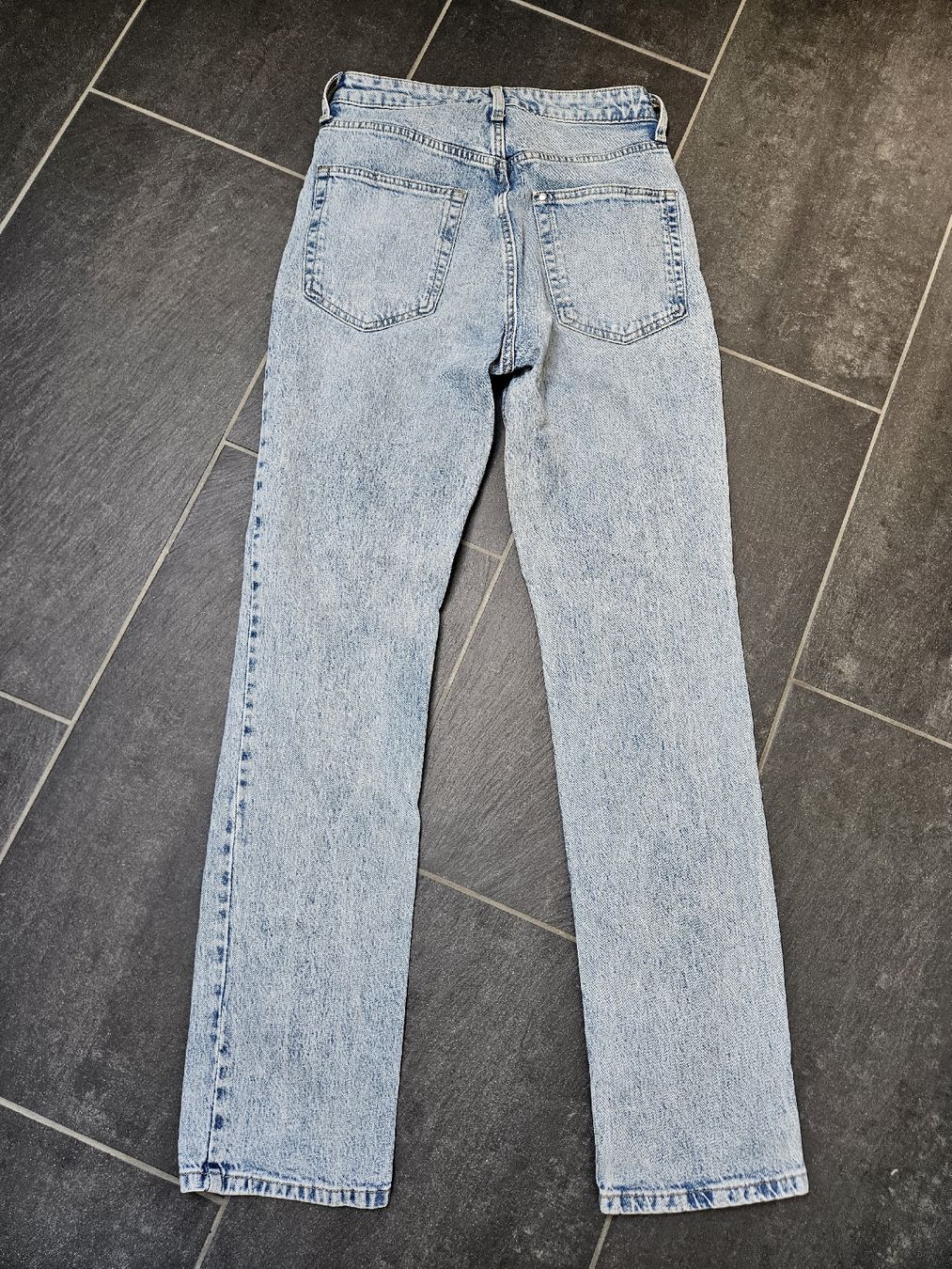 H&M Jeans: Jeans H&M – Usato da Bern venduto da Snowflake38 1