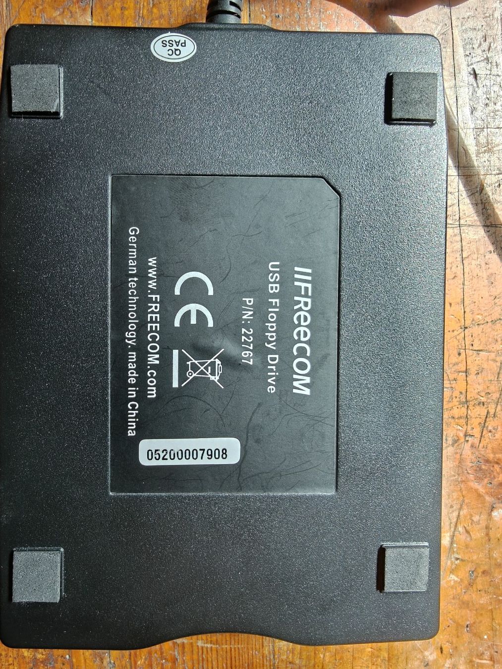 Unità & Adattatore: FREECOM USB Floppy Drive 3.5 Zoll schwarz  – Difettoso da Oberkulm venduto da Ken_6bmj 2